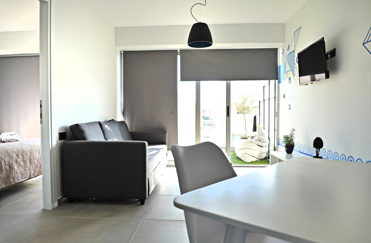 The Athenians Modern Apartments ภายนอก รูปภาพ